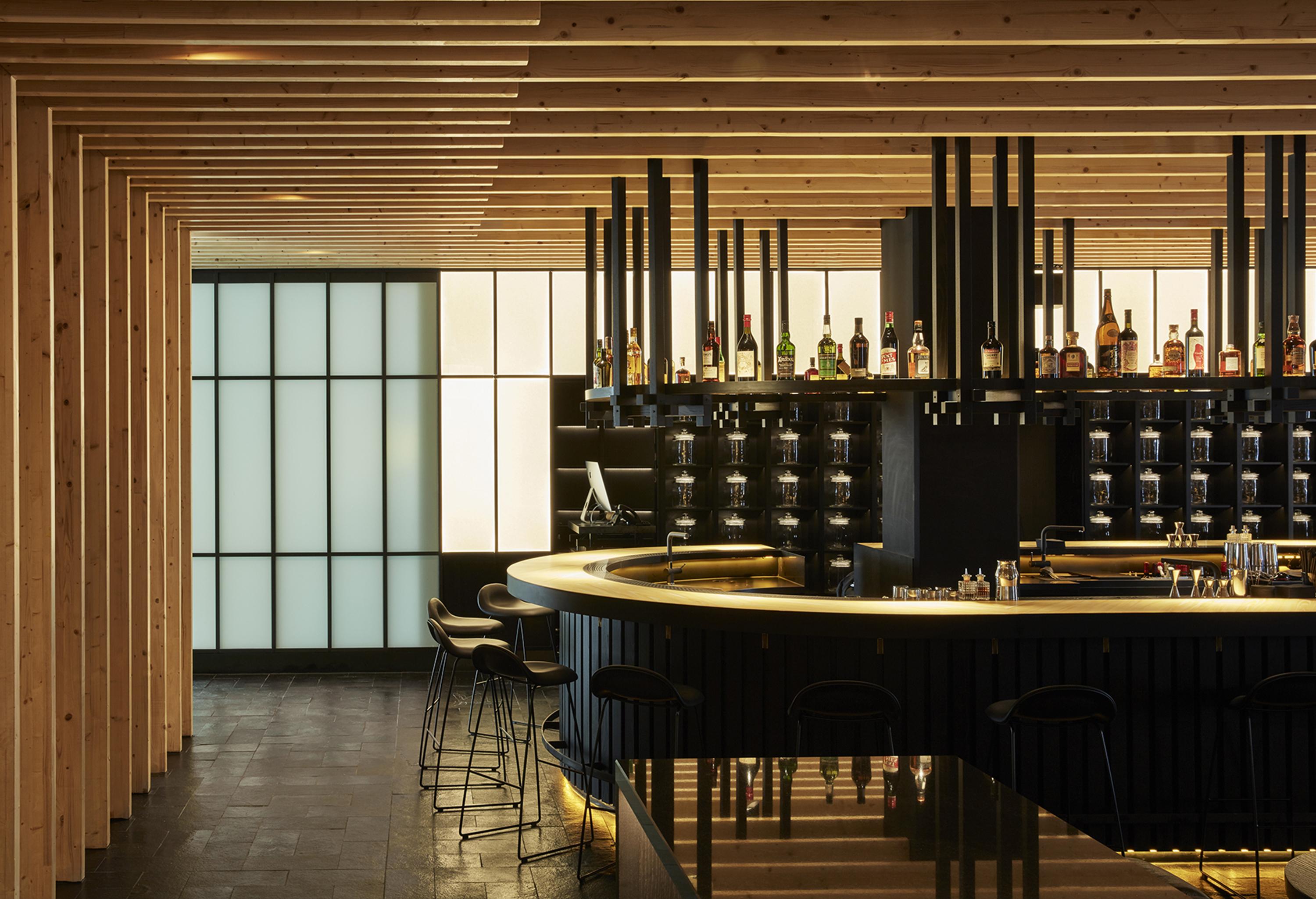 Roomers Munich, Autograph Collection Ngoại thất bức ảnh The bar at the restaurant