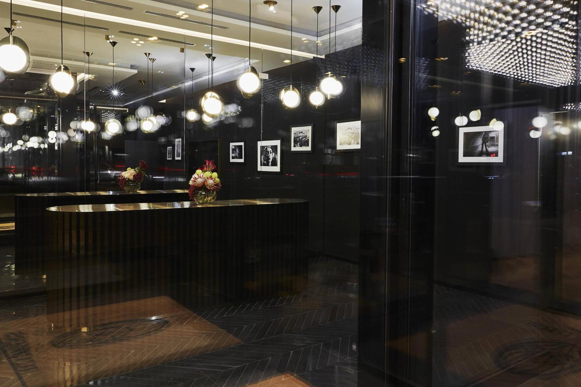 Roomers Munich, Autograph Collection Ngoại thất bức ảnh The lobby of the hotel
