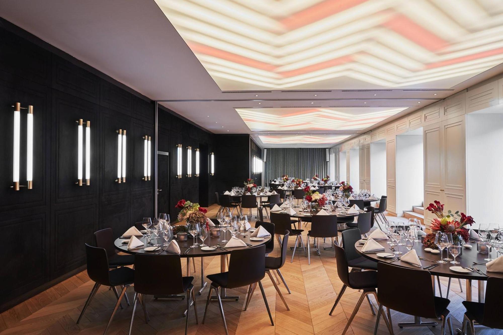 Roomers Munich, Autograph Collection Ngoại thất bức ảnh The Long Room